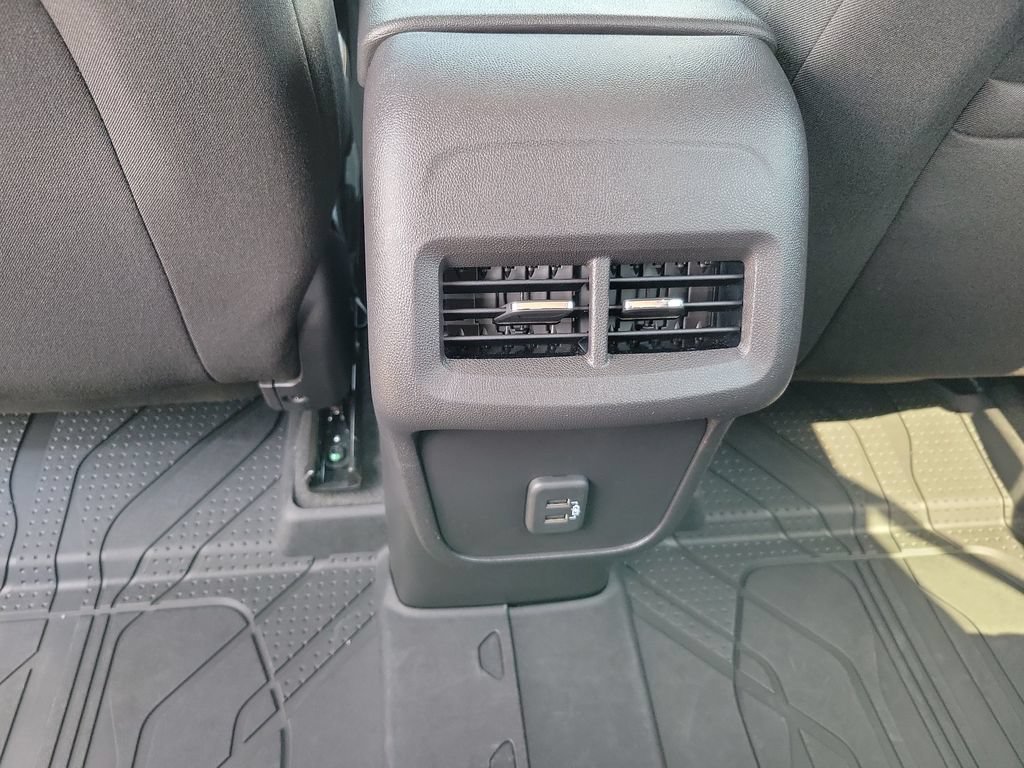 Used 2024 Chevrolet Equinox LT w/ LPO, Floor Liner Package FWD image 36
