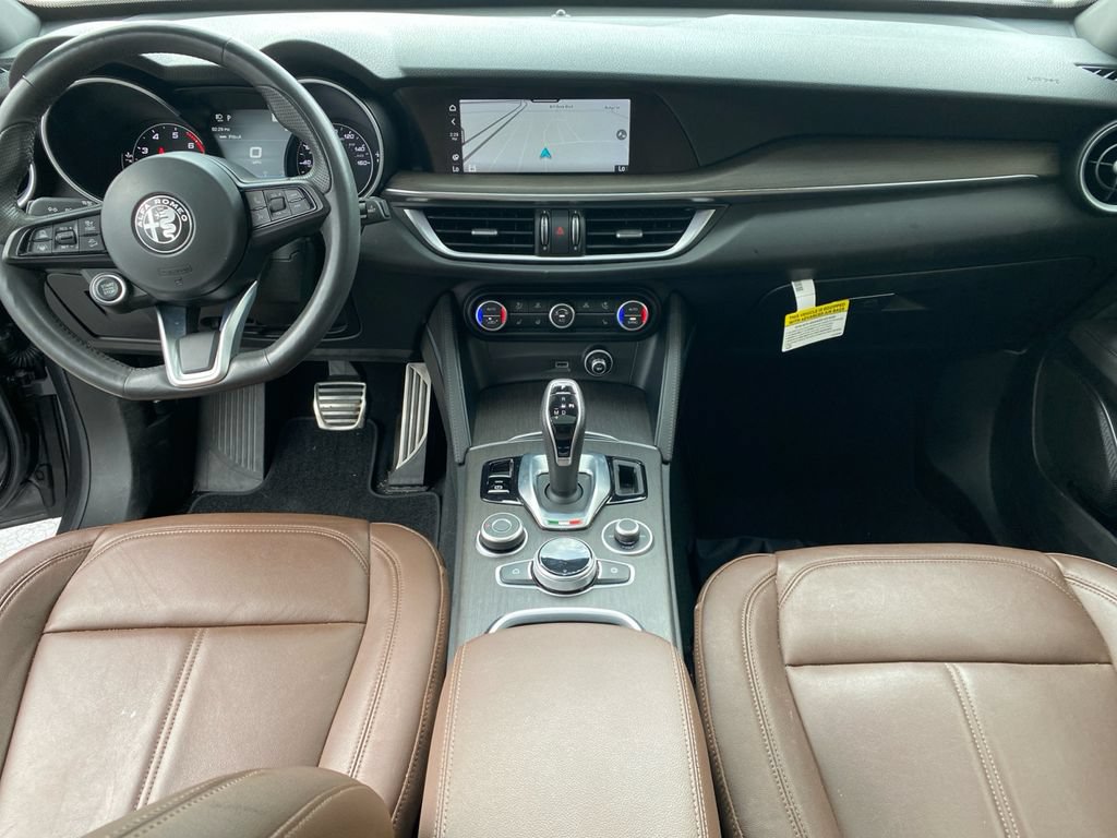 Used 2022 Alfa Romeo Stelvio Ti w/ Active Assist Plus Package AWD/4WD image 23
