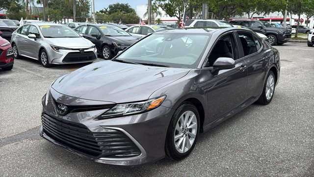 Certified 2023 Toyota Camry LE FWD image 3