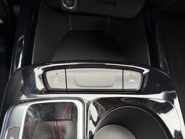 Used 2025 Chevrolet Trax RS w/ Driver Confidence Package image 24