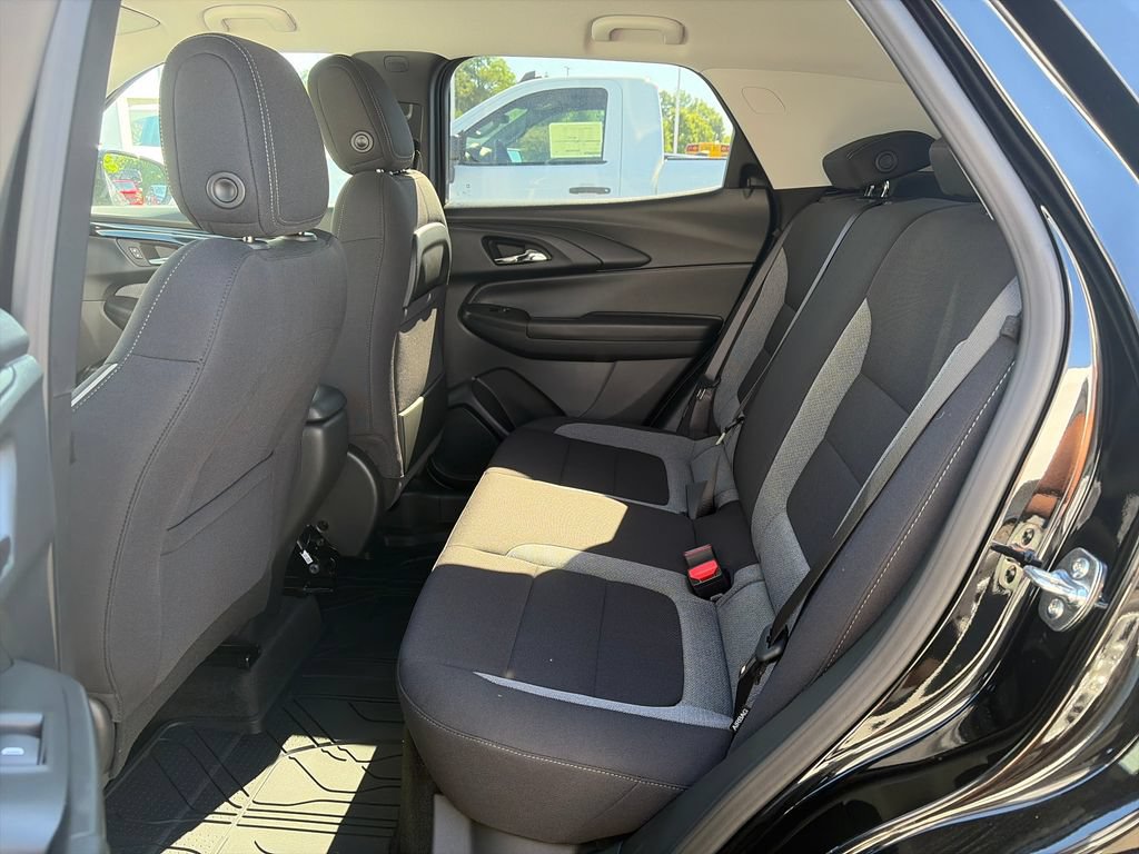 New 2026 Chevrolet TrailBlazer LT w/ Midnight Edition FWD image 21