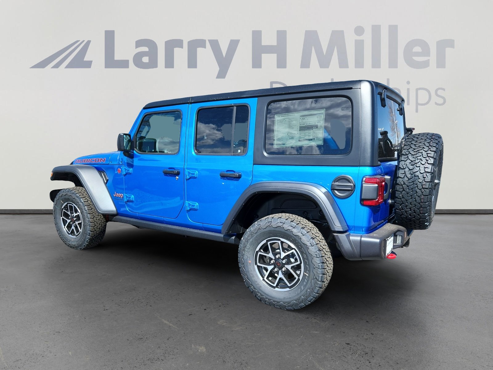 New 2025 Jeep Wrangler Unlimited Rubicon w/ Technology Group image 3