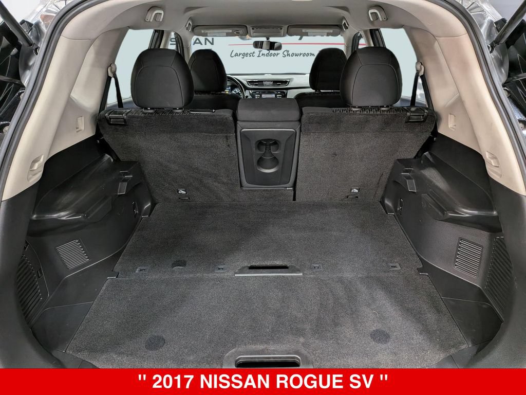 Used 2017 Nissan Rogue SV AWD/4WD image 28