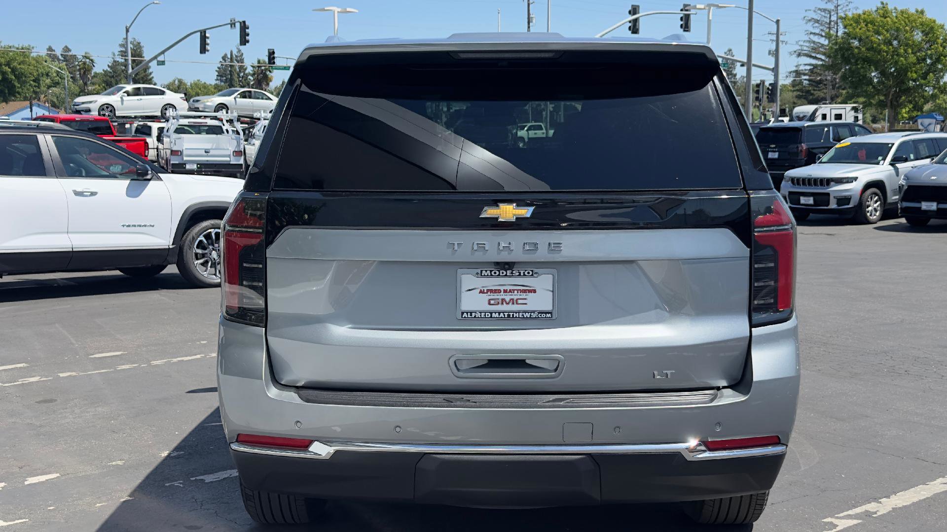 Used 2025 Chevrolet Tahoe LT AWD/4WD image 6