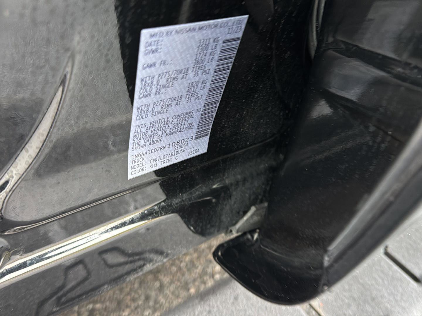 Used 2024 Nissan Titan PRO-4X w/ Pro-4x Convenience Package image 37