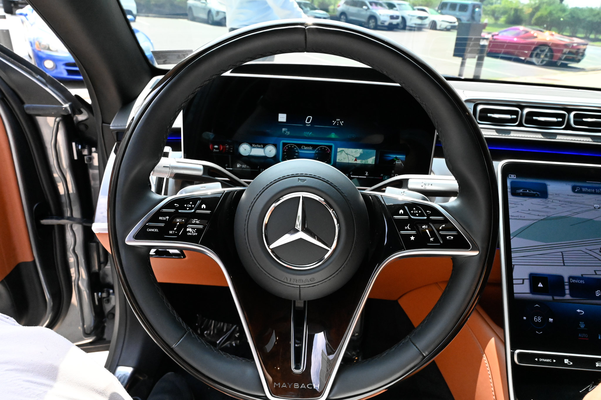 Used 2023 Mercedes-Benz Maybach S 680 4MATIC w/ Manufaktur Leather Package image 24