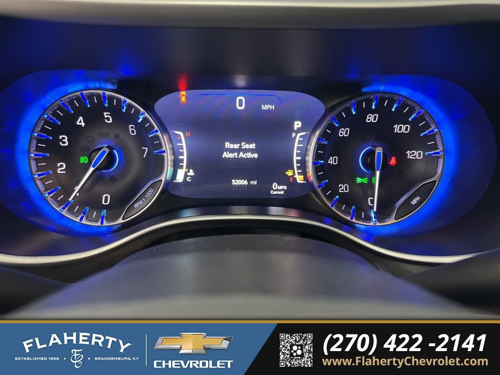 Used 2024 Chrysler Pacifica Touring-L FWD image 24