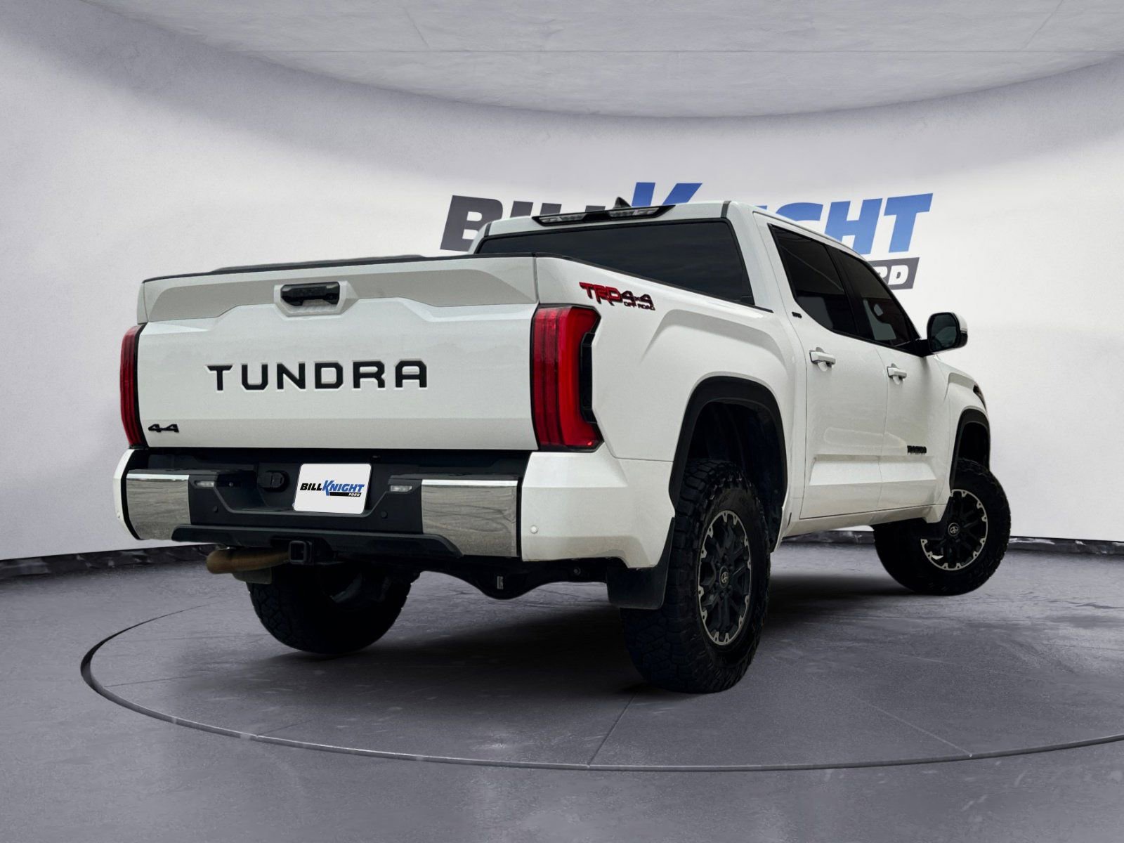 Used 2026 Toyota Tundra SR5 w/ TRD Off-Road Package AWD/4WD image 5