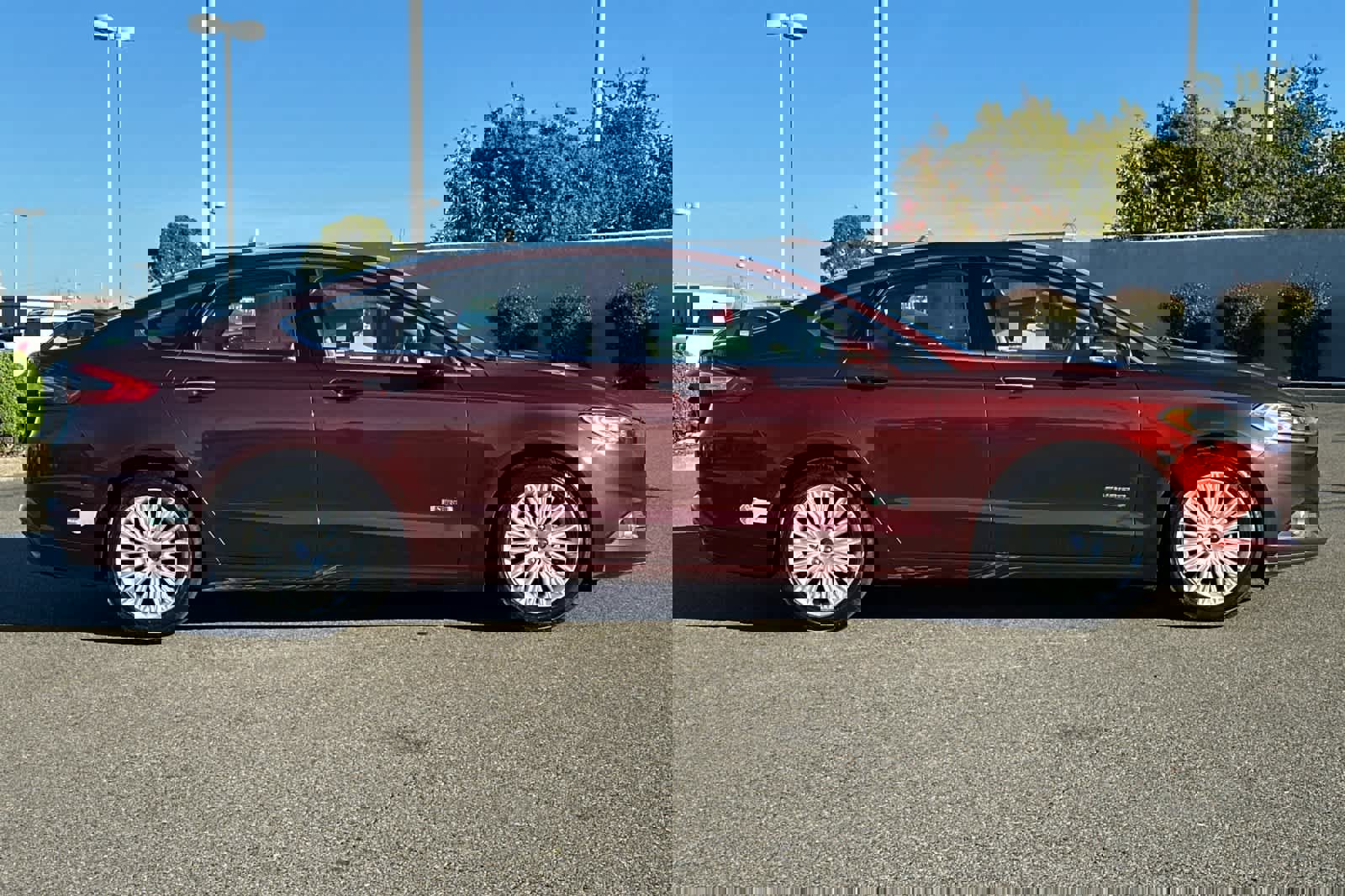 Used 2016 Ford Fusion Energi SE image 6