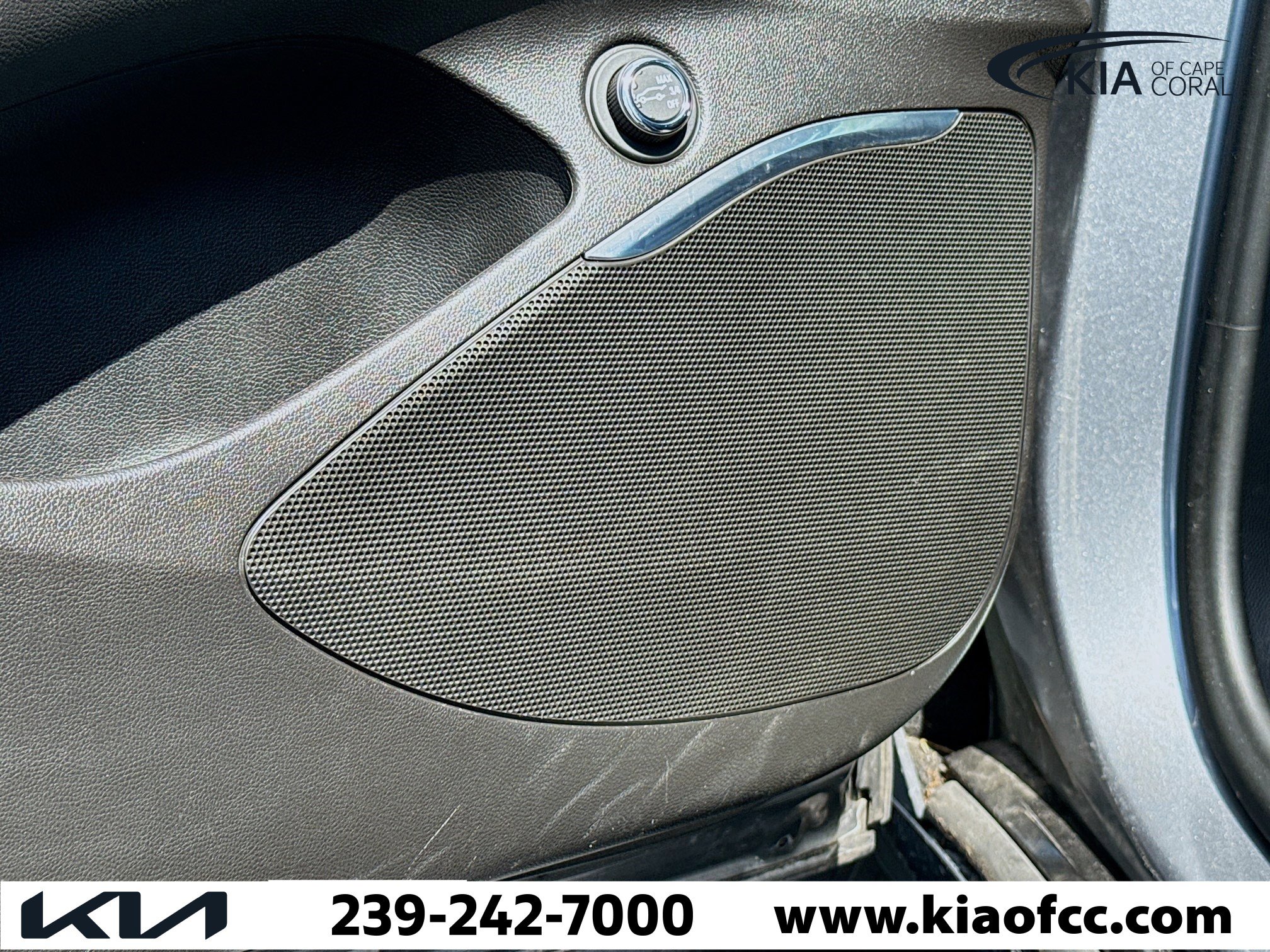 Used 2019 Buick Enclave Essence image 25