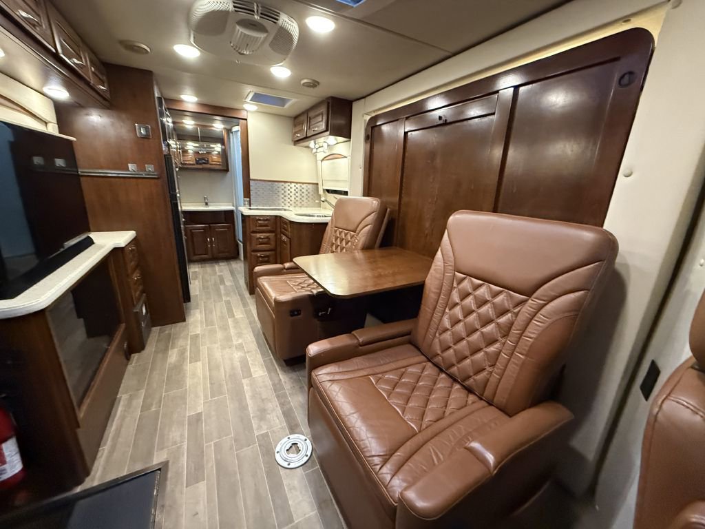 Used 2017 Mercedes-Benz Sprinter 3500 image 77