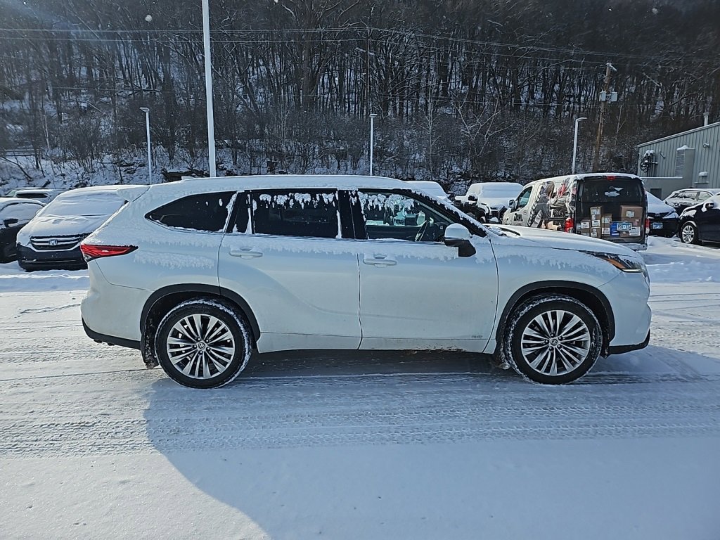 Used 2023 Toyota Highlander Platinum image 13