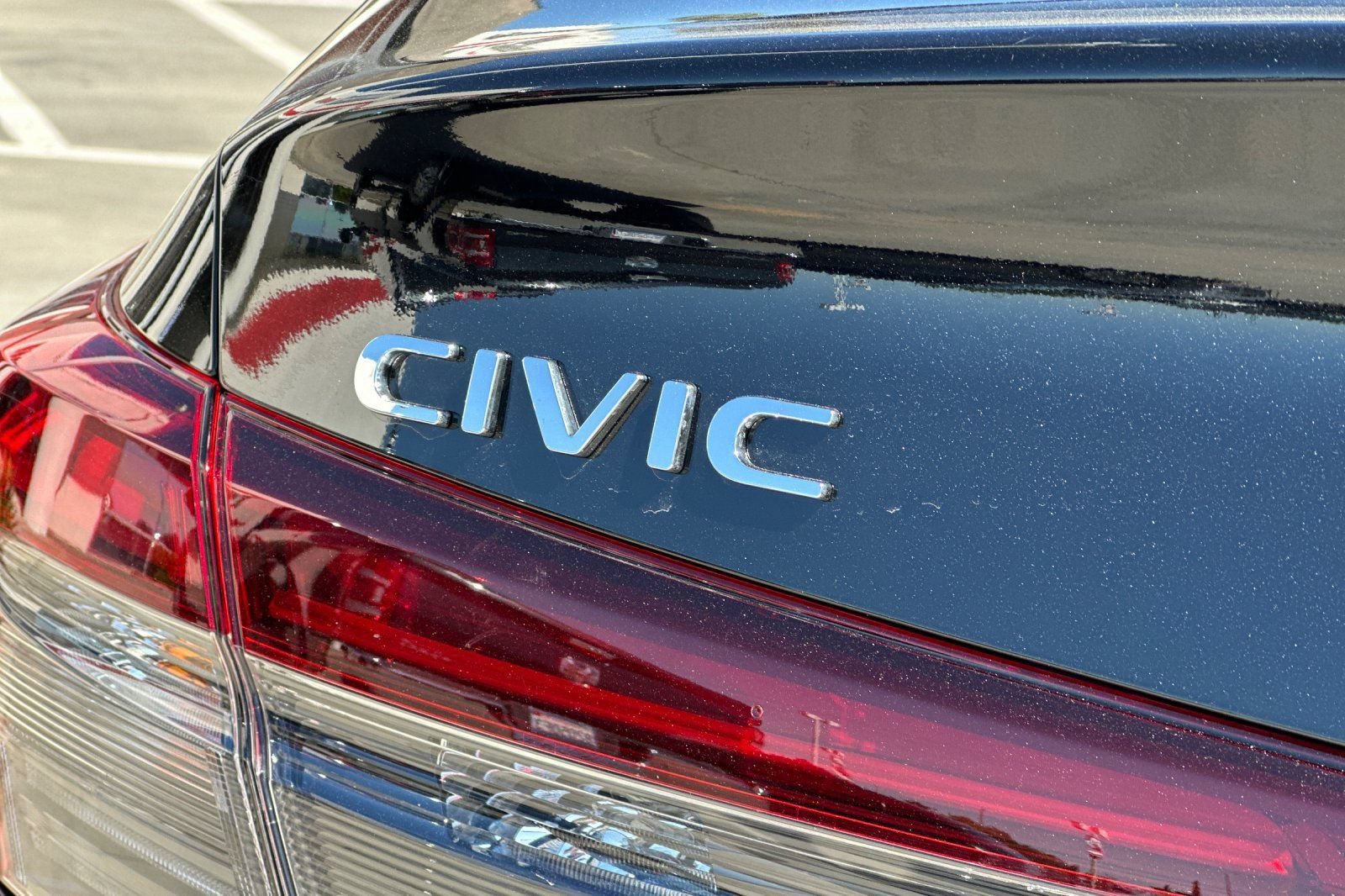 Used 2025 Honda Civic Sport image 25
