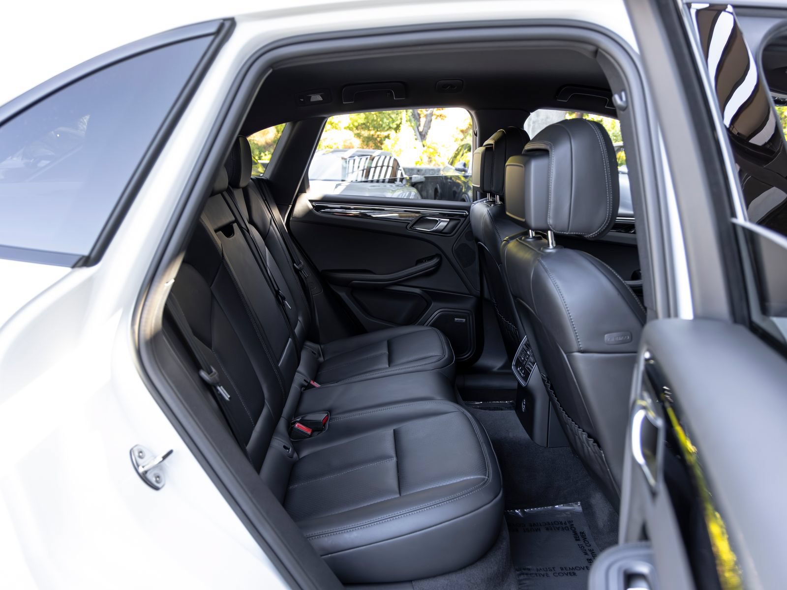 Certified 2026 Porsche Macan AWD/4WD image 50