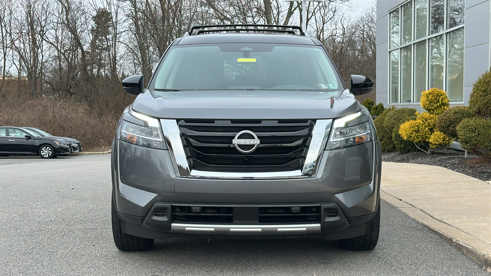 Certified 2023 Nissan Pathfinder SL image 3