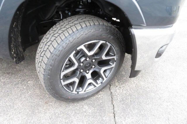Used 2026 RAM 1500 Laramie w/ Off Road Group AWD/4WD image 3