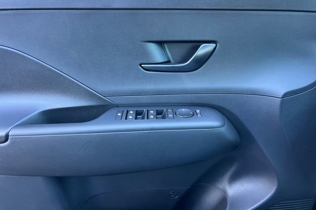 New 2026 Hyundai Kona SE image 11