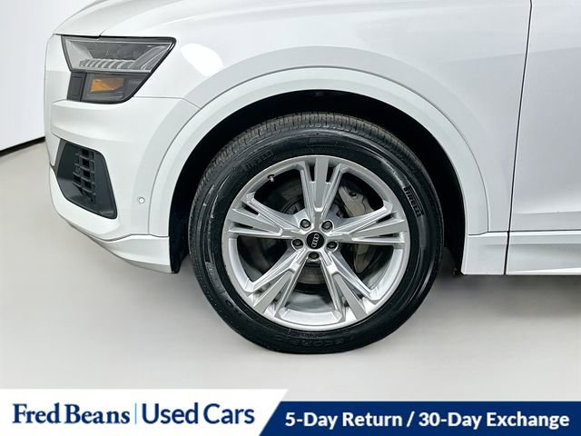 Used 2023 Audi Q8 Premium w/ Convenience Package image 34