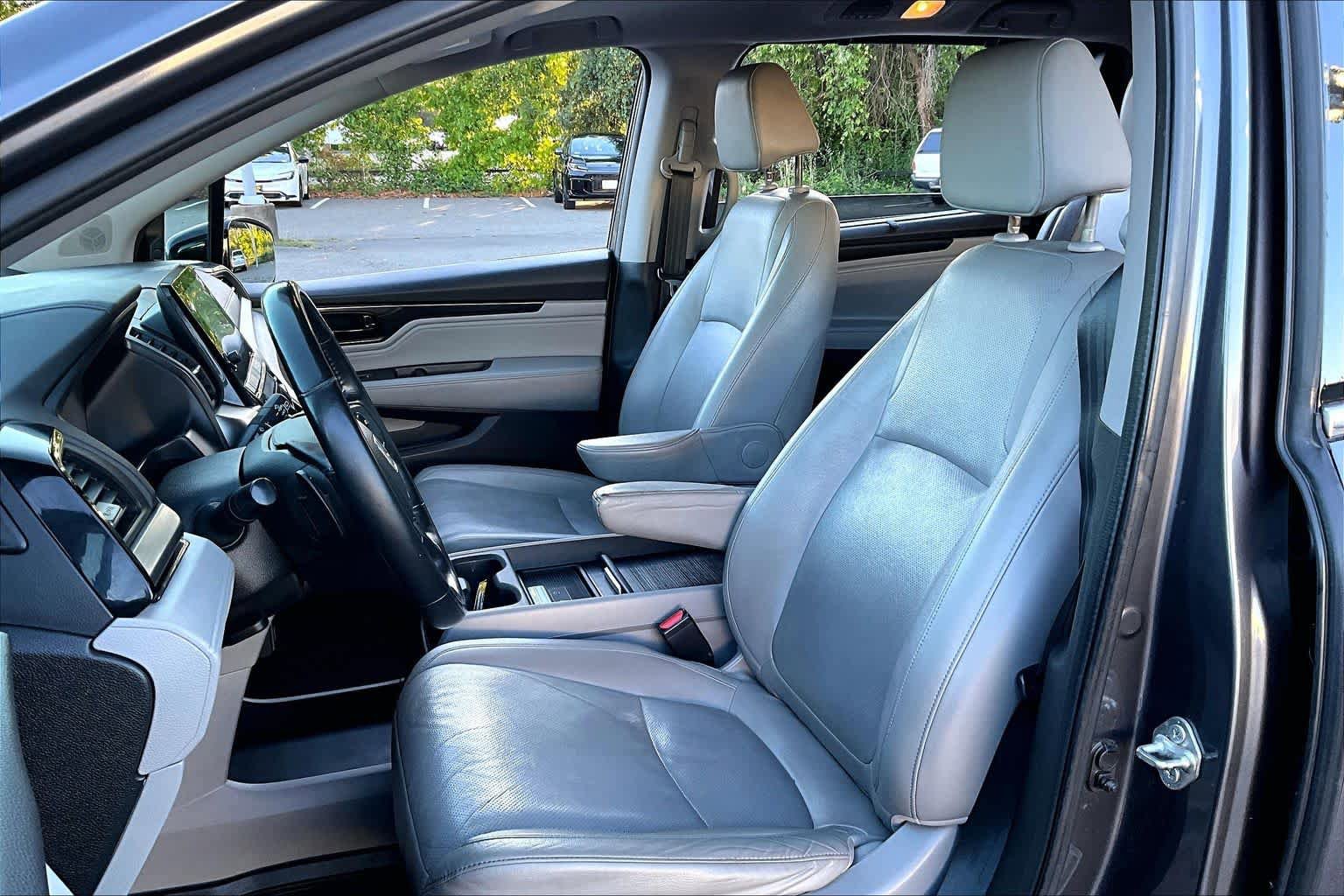 Used 2018 Honda Odyssey Elite image 7