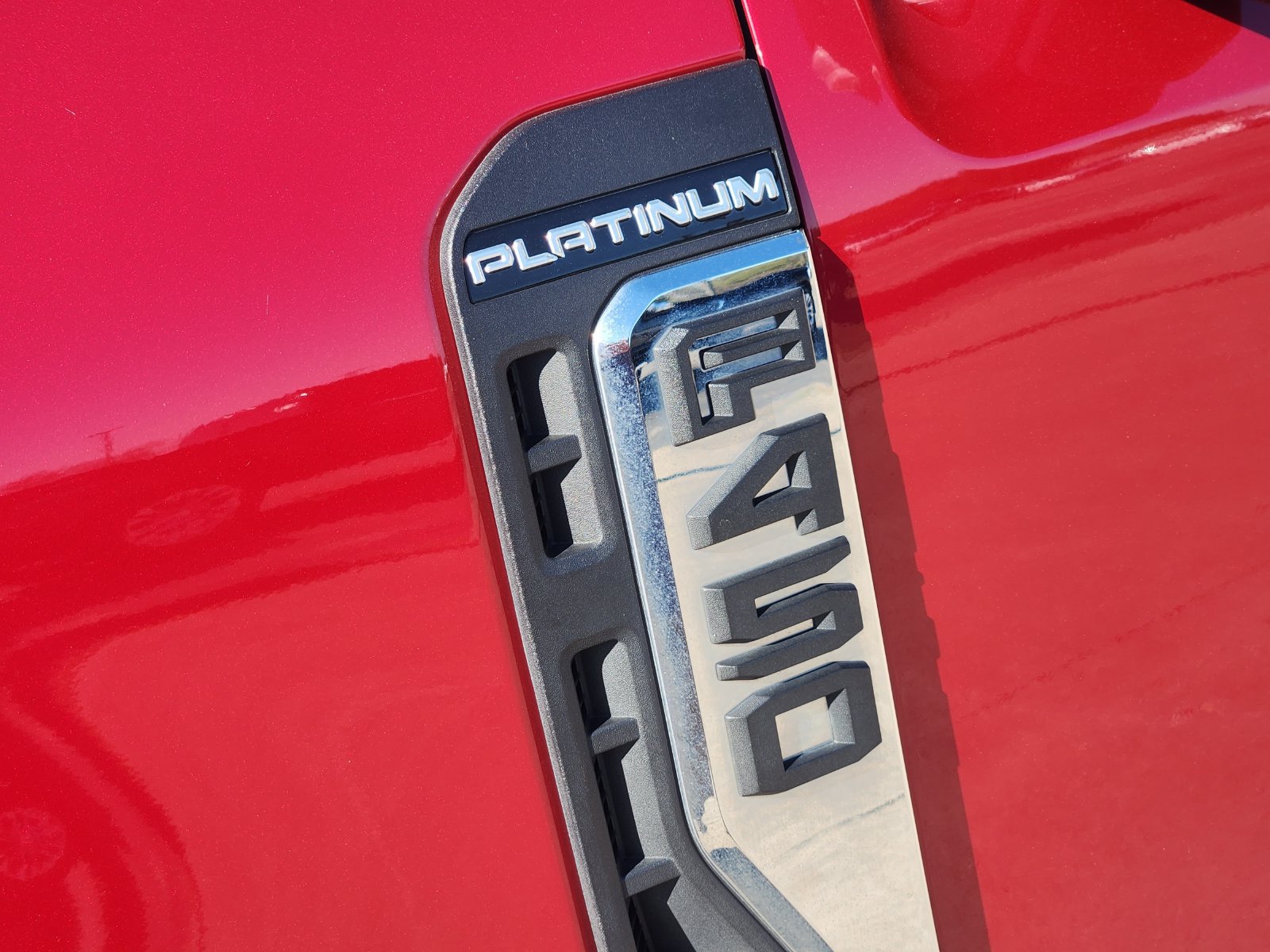 Certified 2024 Ford F450 Platinum w/ FX4 Off-Road Package AWD/4WD image 13