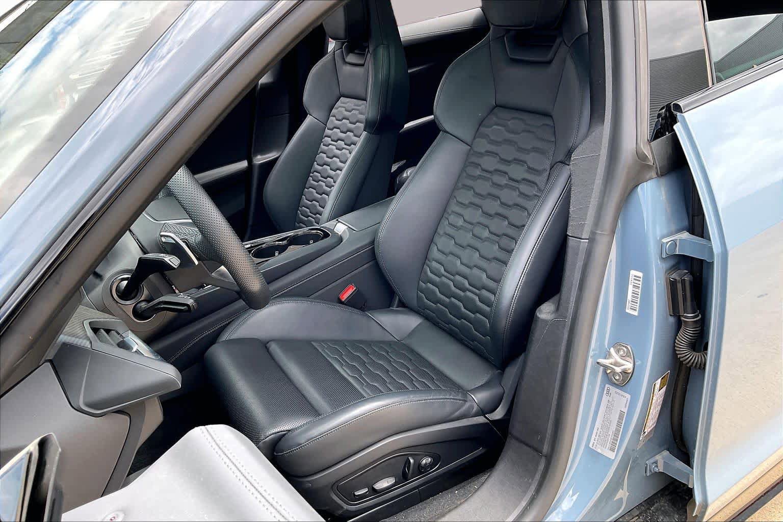 Used 2024 Audi e-tron GT Premium Plus w/ Performance Package AWD/4WD image 8