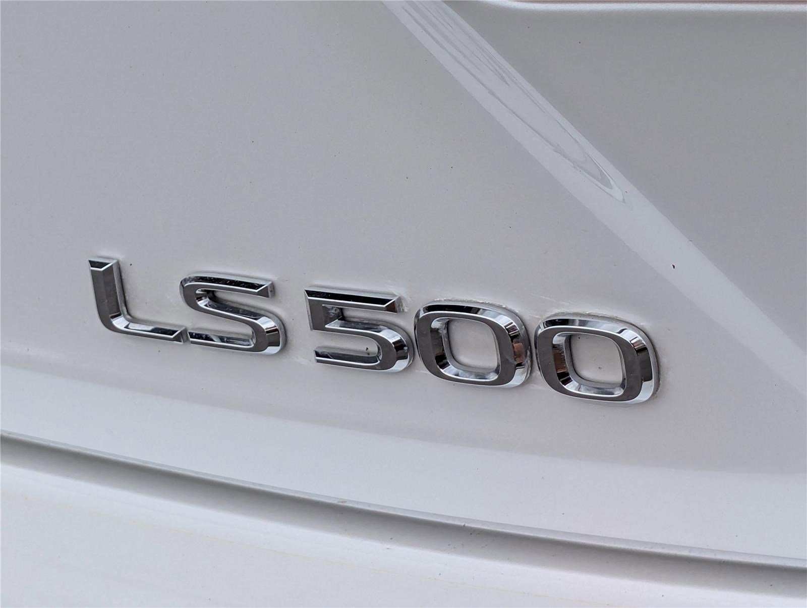 Used 2022 Lexus LS 500 AWD w/ Luxury Package image 9