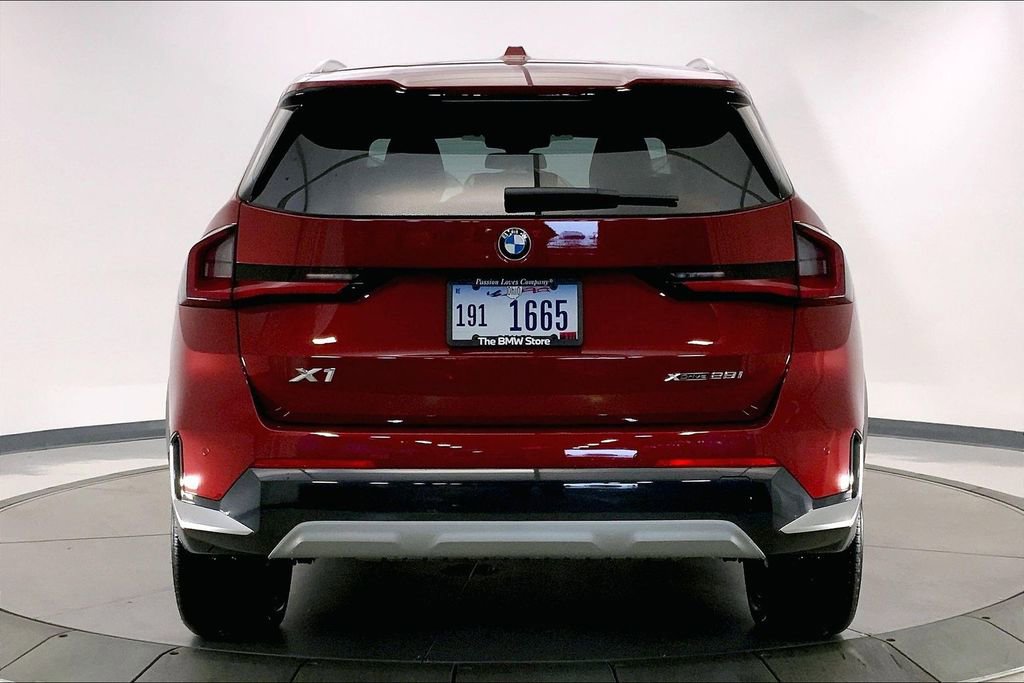 New 2026 BMW X1 xDrive28i w/ Technology Package image 3