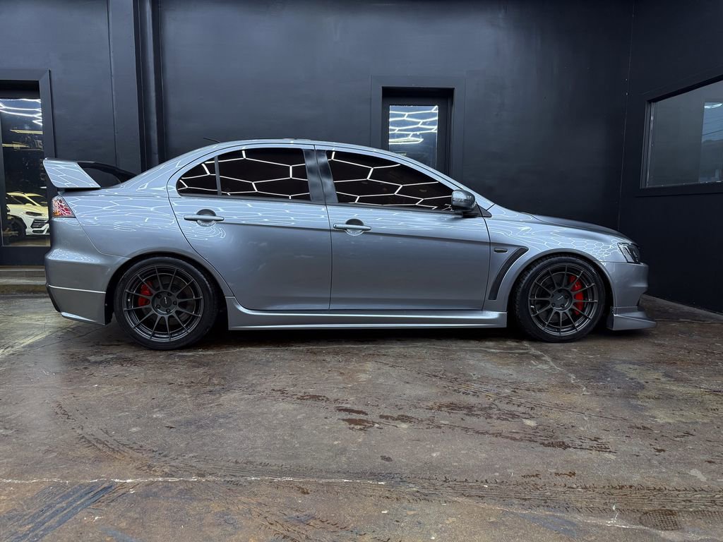 Used 2015 Mitsubishi Lancer Evolution Final Edition image 9