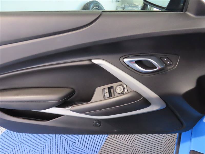 Used 2023 Chevrolet Camaro SS RWD image 14