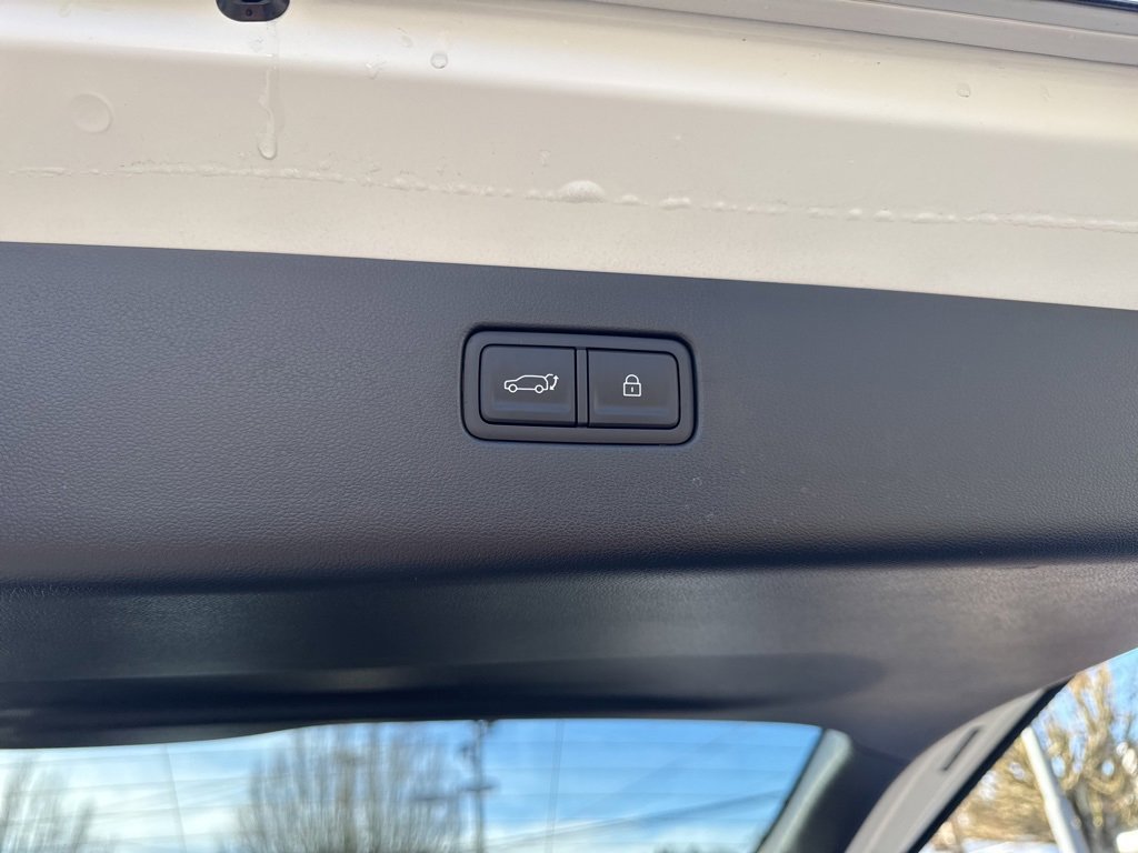 Used 2026 Hyundai Ioniq 9 SEL image 14