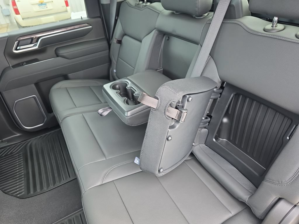 New 2026 Chevrolet Silverado 3500 LTZ w/ LTZ Plus Package AWD/4WD image 4