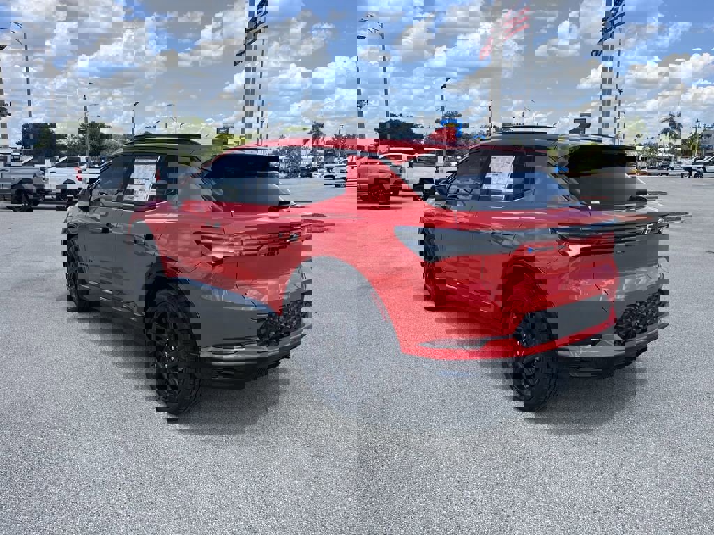 New 2025 Chevrolet Equinox EV RS image 5