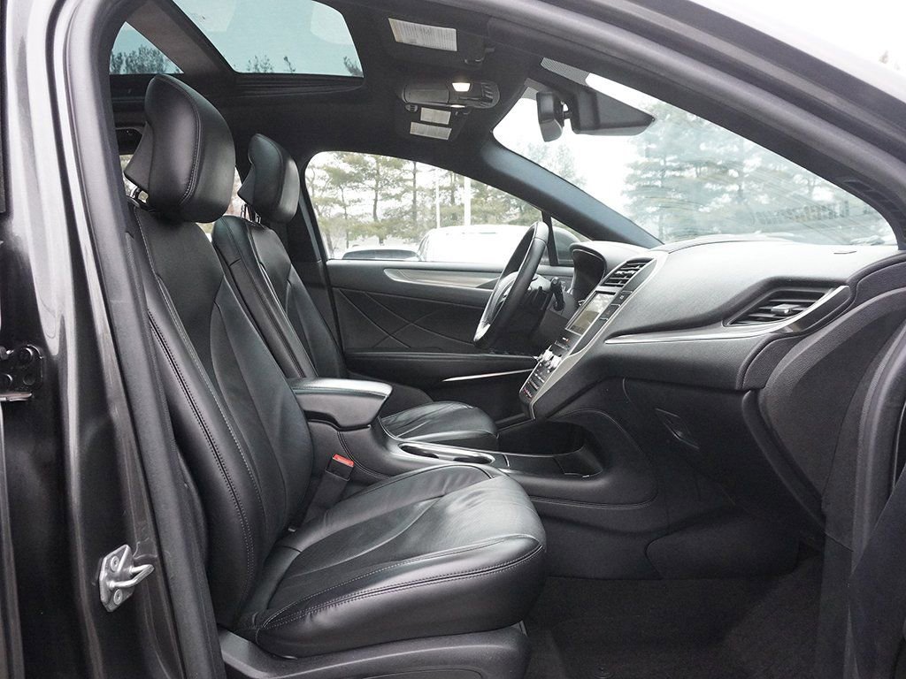 Used 2019 Lincoln MKC Reserve w/ MKC Climate Package AWD/4WD image 32