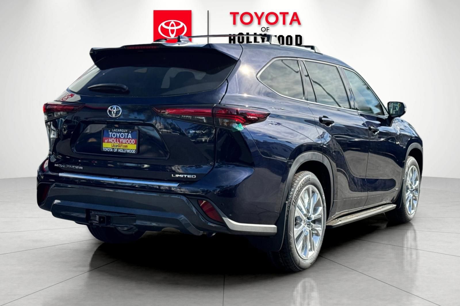 New 2026 Toyota Highlander Limited image 4