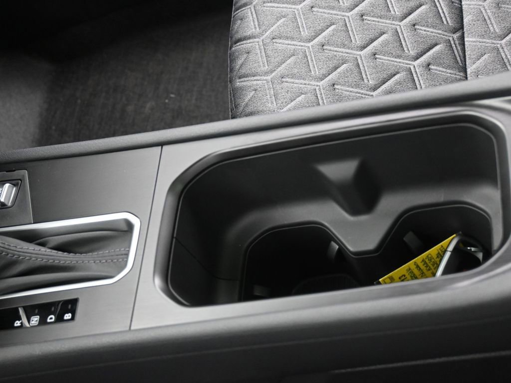 New 2026 Nissan Kicks SV w/ SV Premium Package AWD/4WD image 21