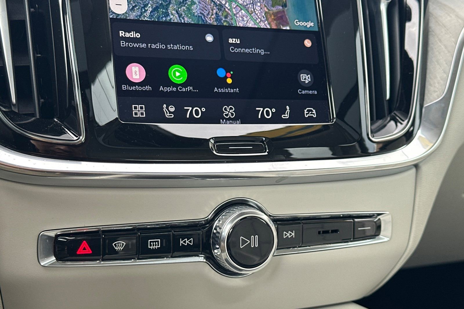 Certified 2024 Volvo S60 B5 Ultimate w/ Climate Package image 23