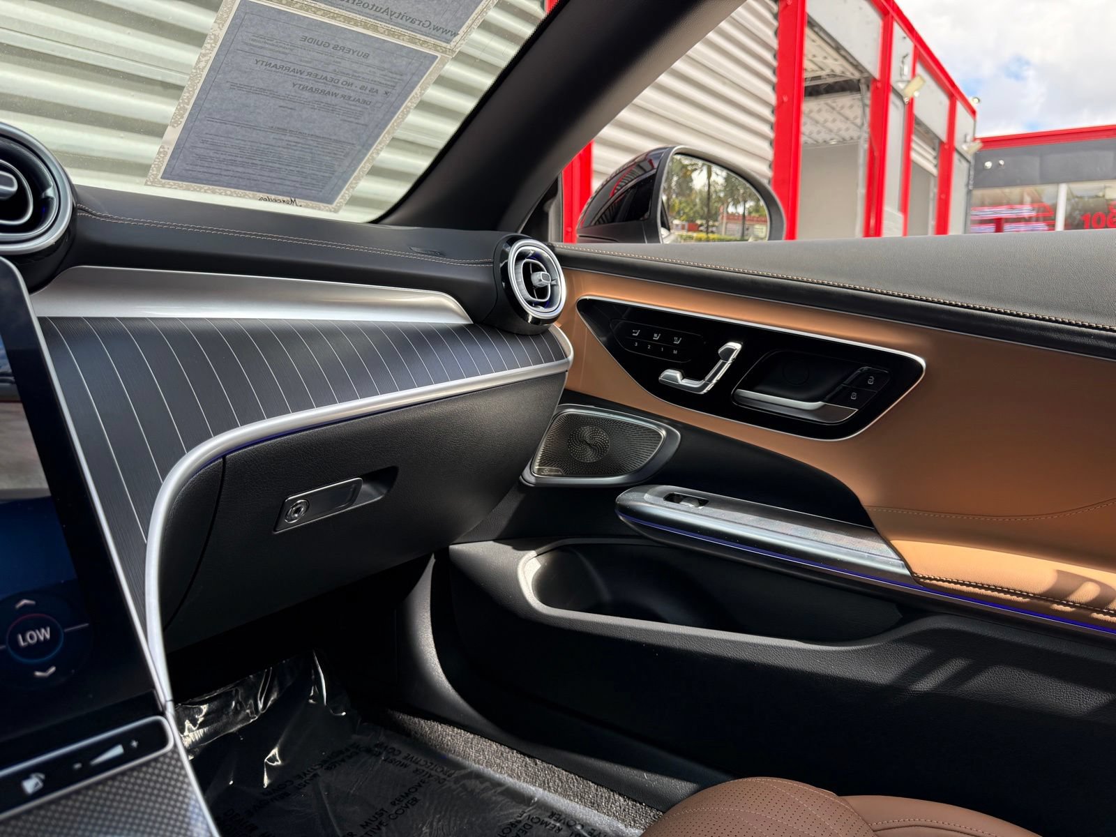 Used 2024 Mercedes-Benz CLE 300 4MATIC Cabriolet image 35