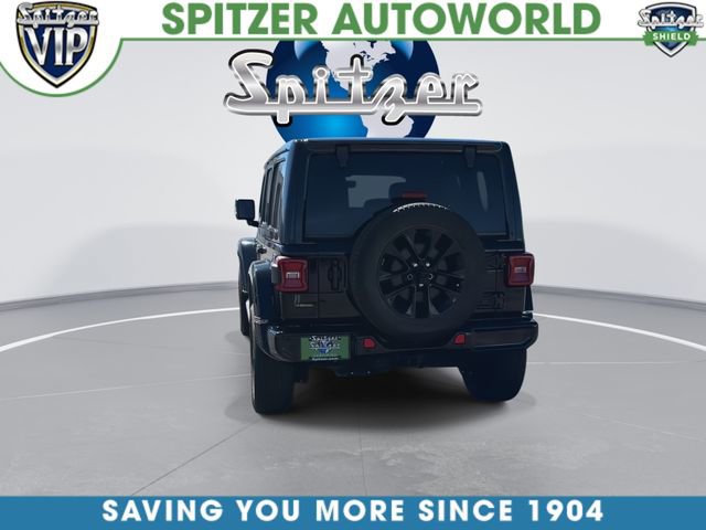 Used 2022 Jeep Wrangler Unlimited Sahara AWD/4WD image 8