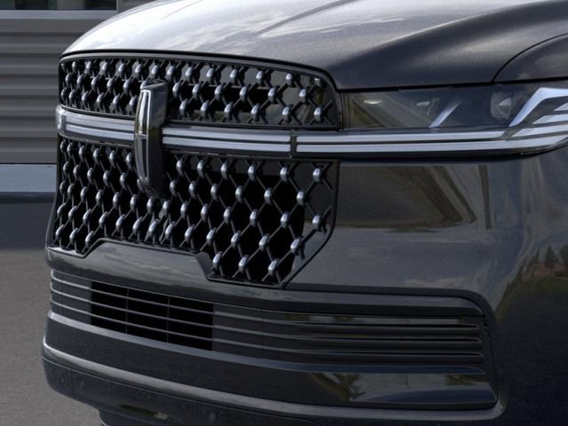 New 2026 Lincoln Navigator Black Label AWD/4WD image 17