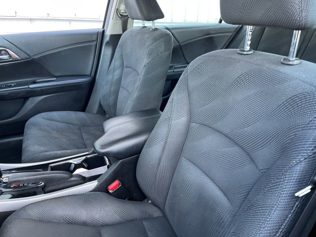 Used 2016 Honda Accord EX image 4