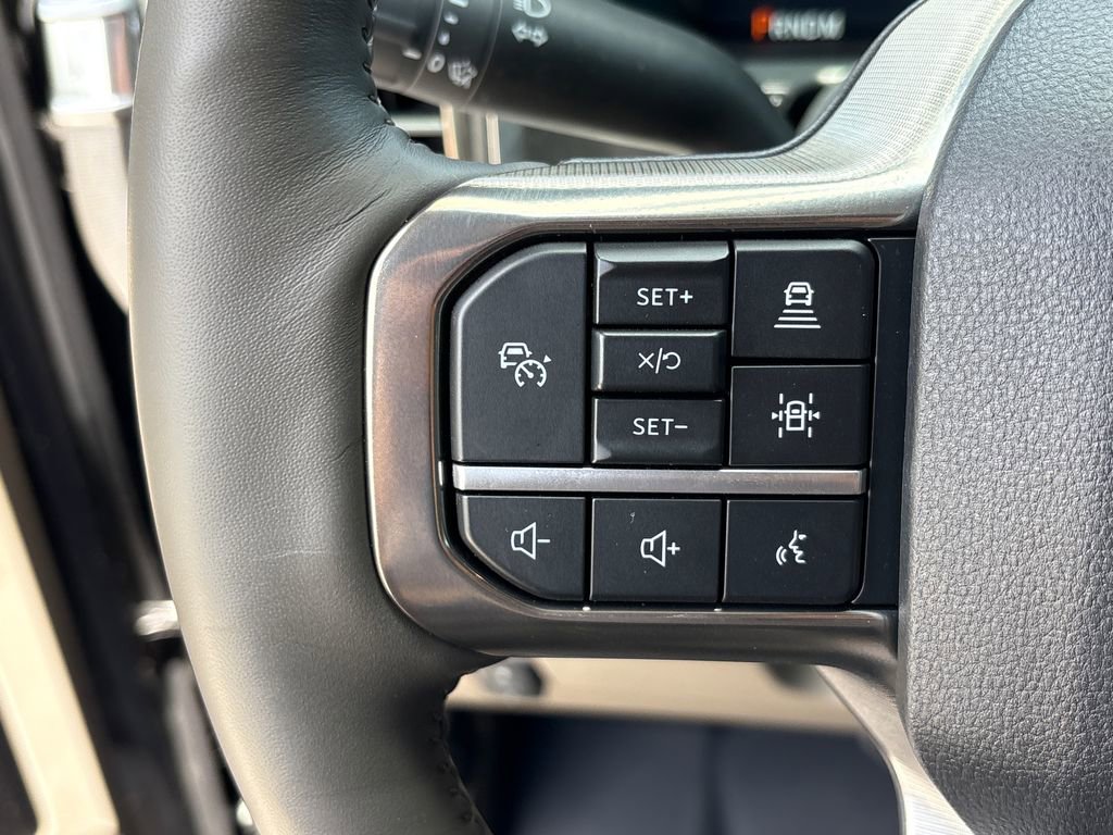 Certified 2026 Ford F350 Platinum w/ Platinum Plus Package image 17