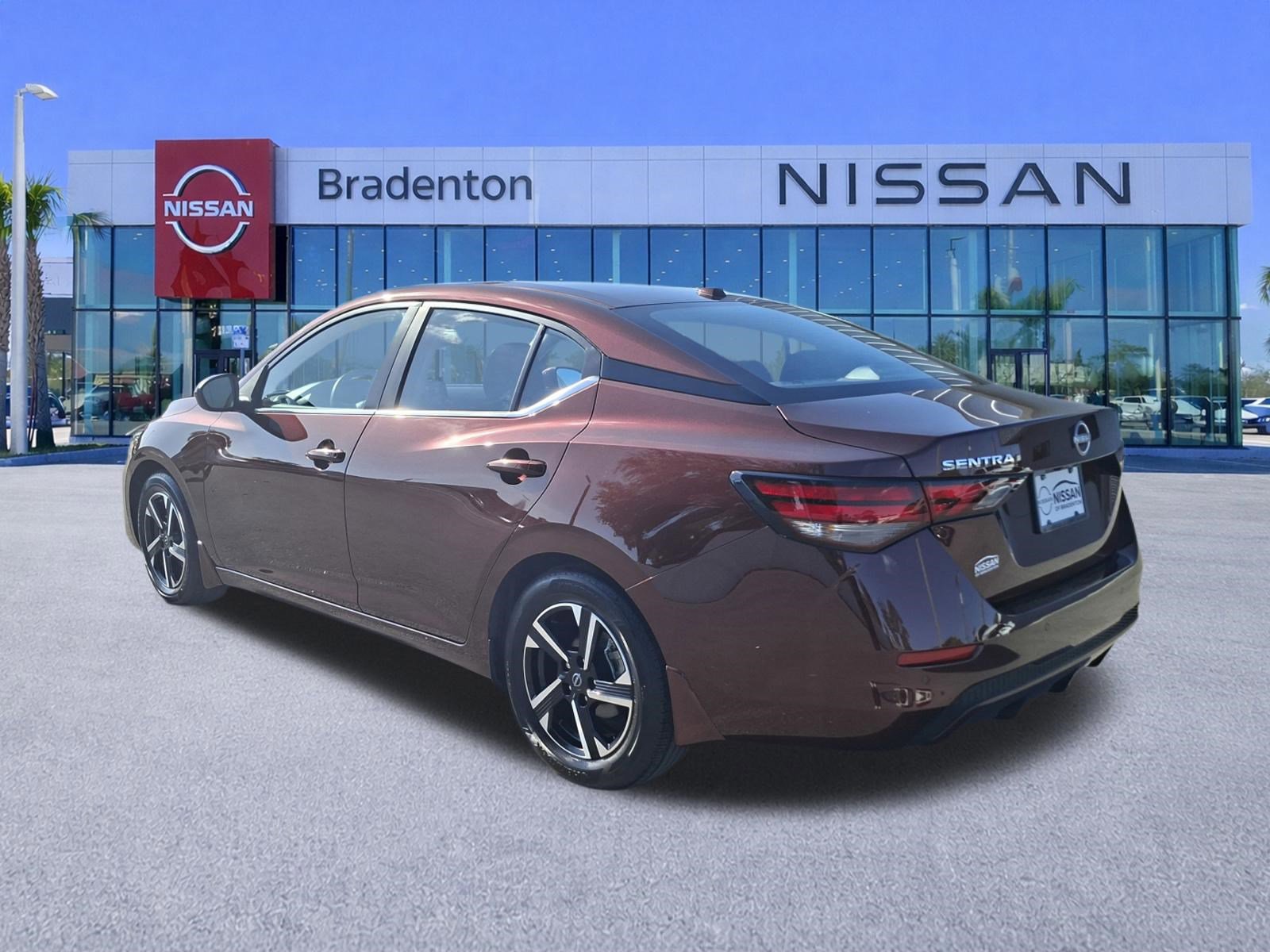 Used 2025 Nissan Sentra SV FWD image 7