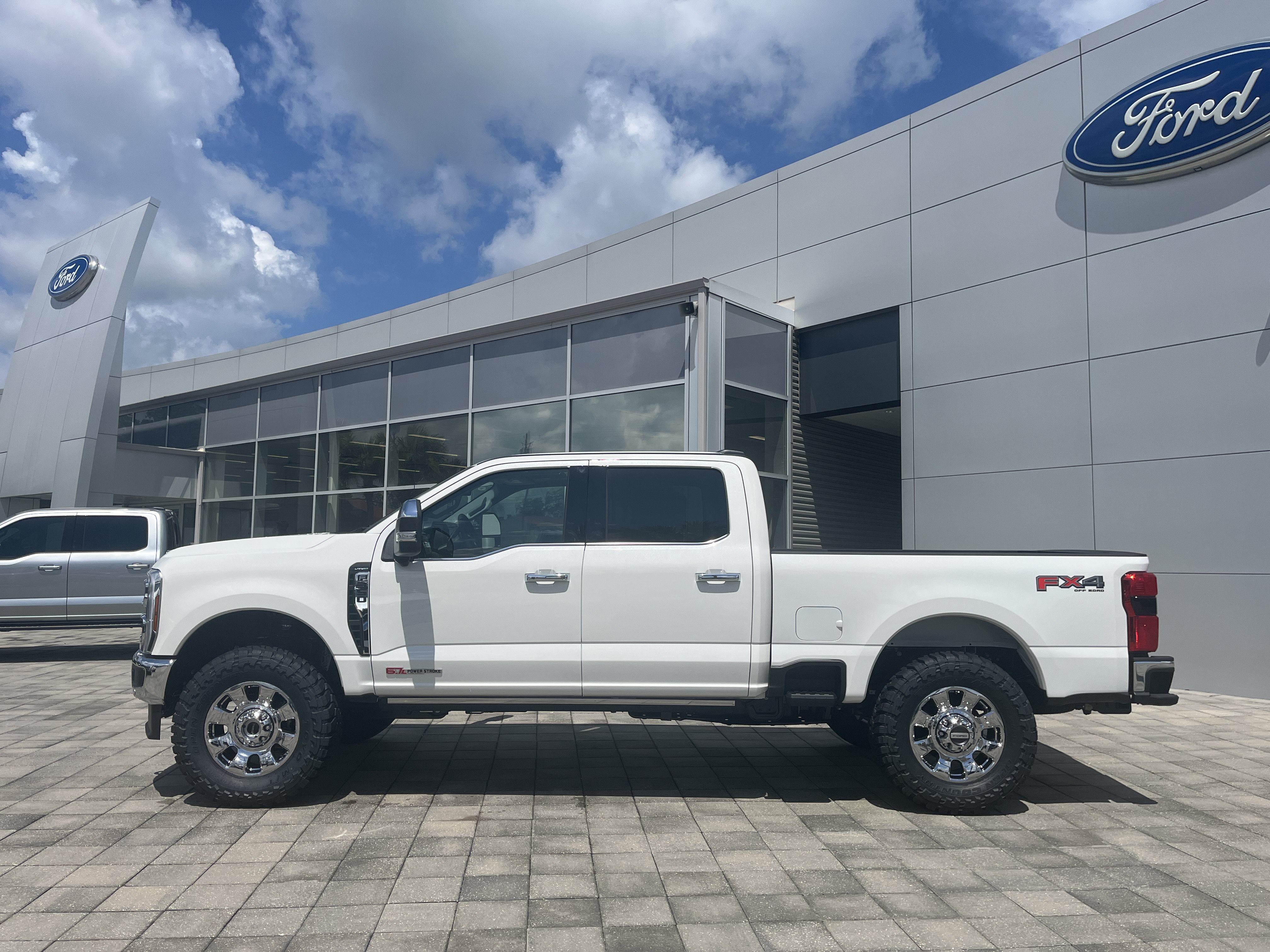 New 2026 Ford F350 Lariat w/ Lariat Ultimate Package AWD/4WD image 3