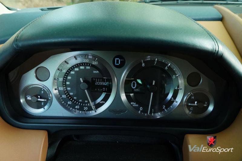 Used 2006 Aston Martin DB9 Volante image 14