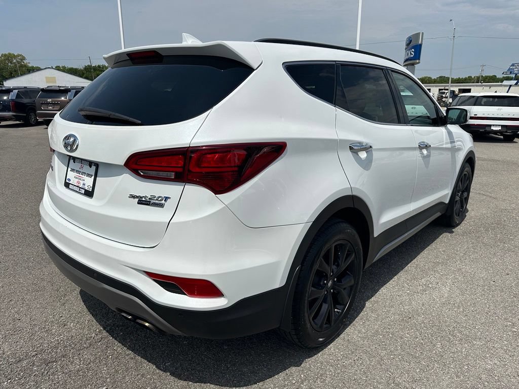 Used 2018 Hyundai Santa Fe Sport w/ 2.0T Ultimate Tech Package 05 AWD/4WD image 5