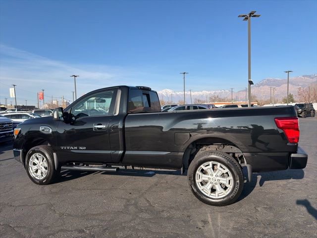 Used 2017 Nissan Titan SV image 19