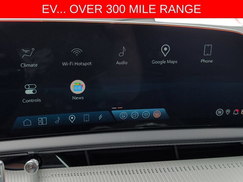 Used 2025 Cadillac Optiq Sport 2 w/ LPO, Floor Liner Package AWD/4WD image 20