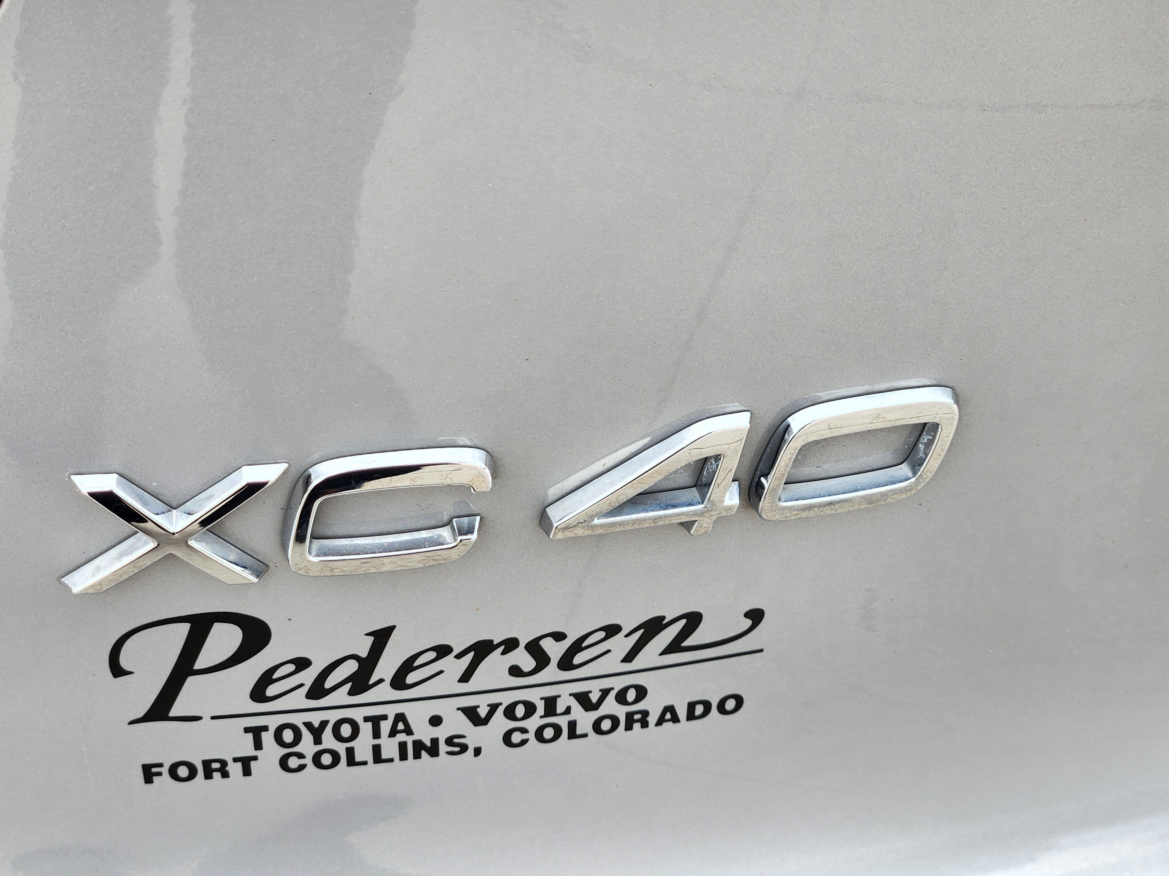 Certified 2023 Volvo XC40 B5 Ultimate w/ Protection Package AWD/4WD image 13