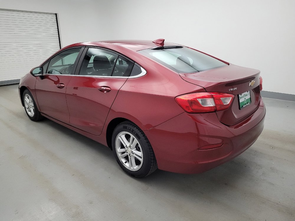 Used 2017 Chevrolet Cruze LT w/ Convenience Package FWD image 3