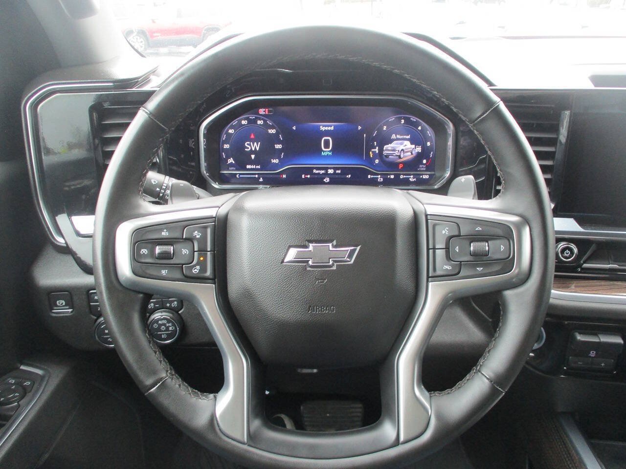 Used 2025 Chevrolet Silverado 1500 RST AWD/4WD image 14